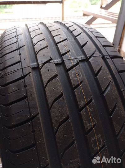Nexen N'Fera SU1 235/45 R17