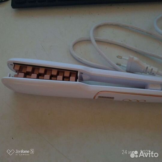 Щипцы для завивки волос