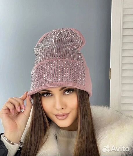 Шапка со стразами женская