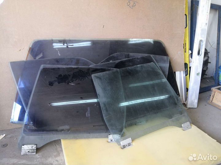 Стекла BMW e30