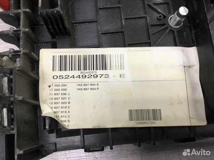 Блок предохранителей Volkswagen Touran 1.9 2005