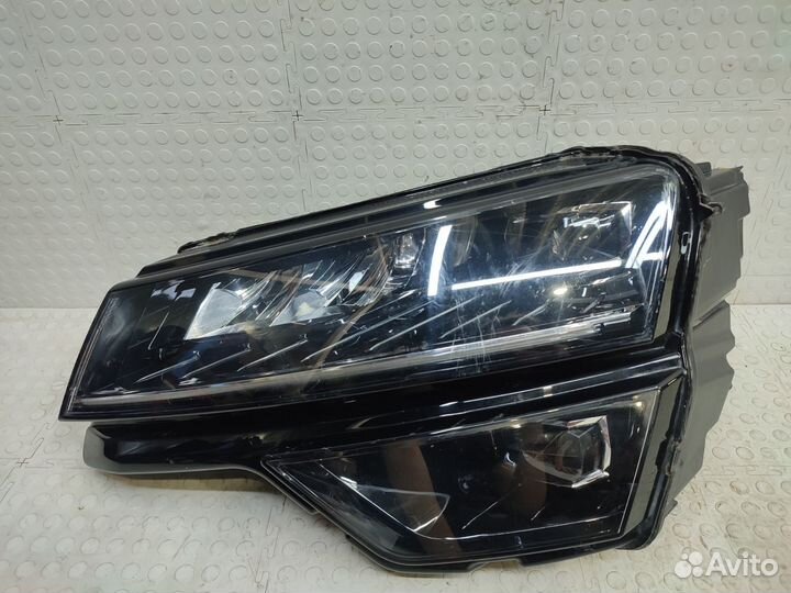 Фара левая Skoda Karoq 2017