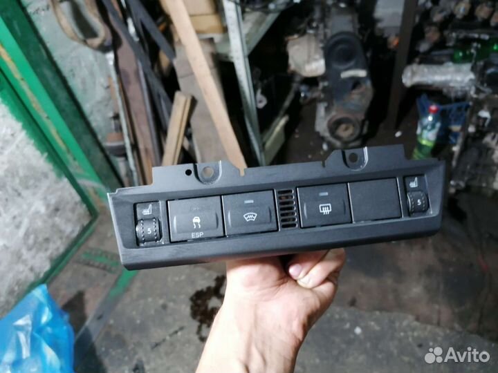 Блок кнопок центральной консоли фокус 2