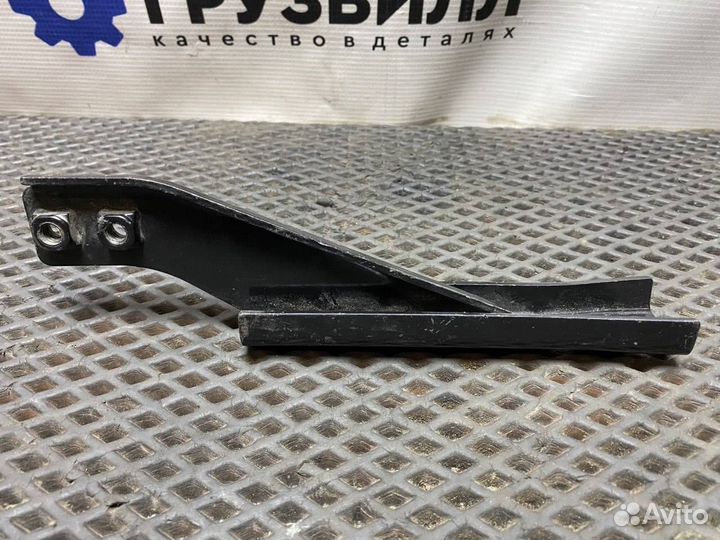 Кронштейн подножки Volvo FH4 82318846