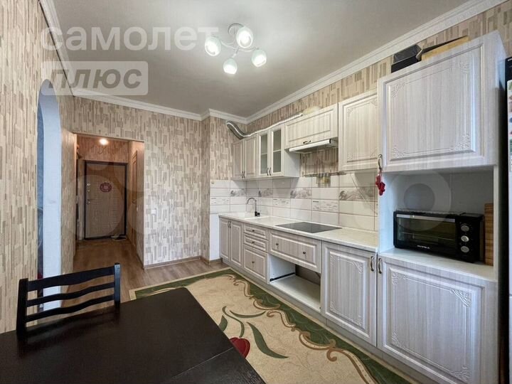 2-к. квартира, 50 м², 4/15 эт.