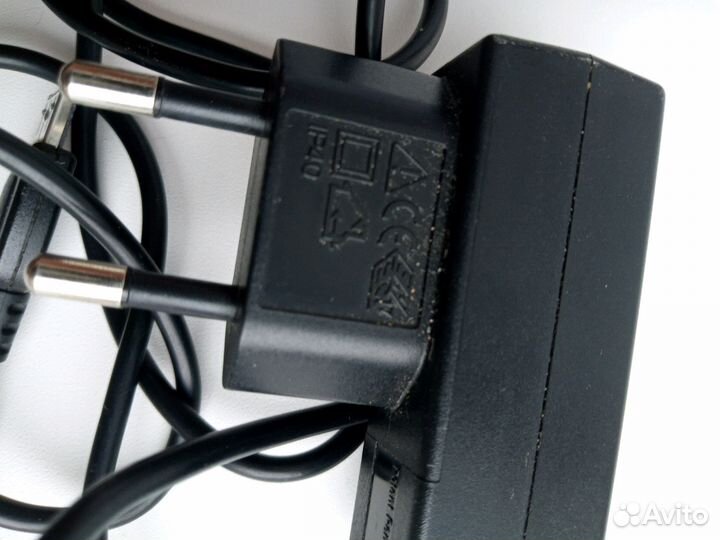 Оригинальный зарядник к телефону Siemens