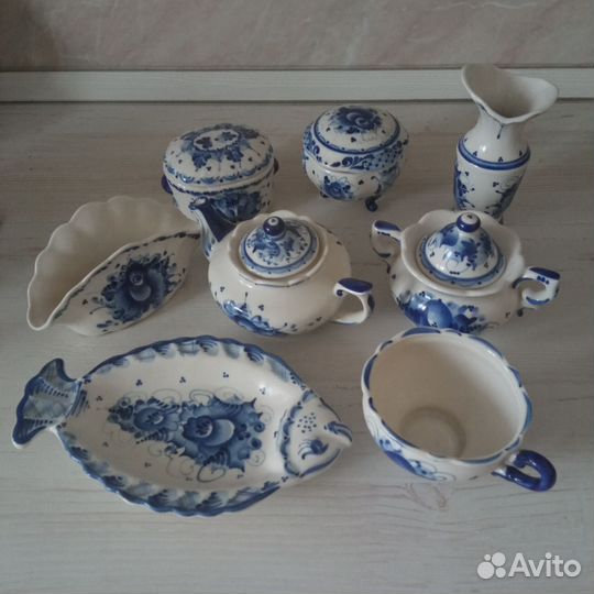 Набор посуды гжель