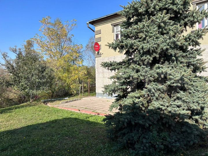 Дом 330 м² на участке 8 сот.