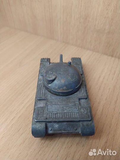 Танк-игрушка СССР