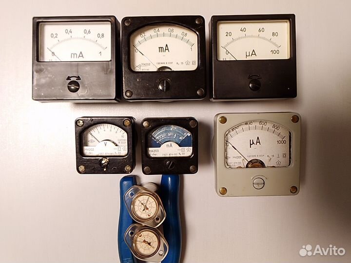 Индикаторы стрелочные