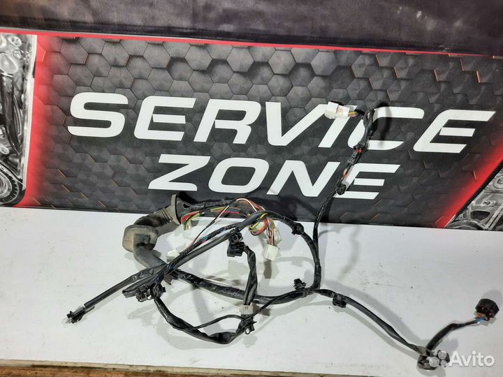Проводка передней R двери Mitsubishi Pajero 4