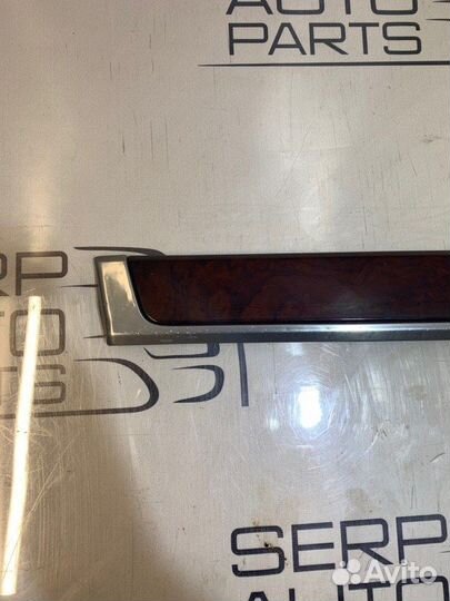 Накладка двери передняя левая Volkswagen Touareg