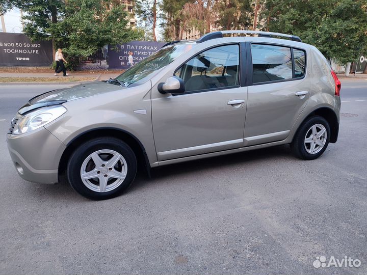 Renault Sandero 1.6 AT, 2013, 84 148 км