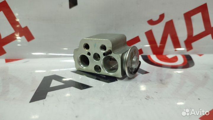 Клапан кондиционера Audi Q7 4L cjtc 02.05.2012