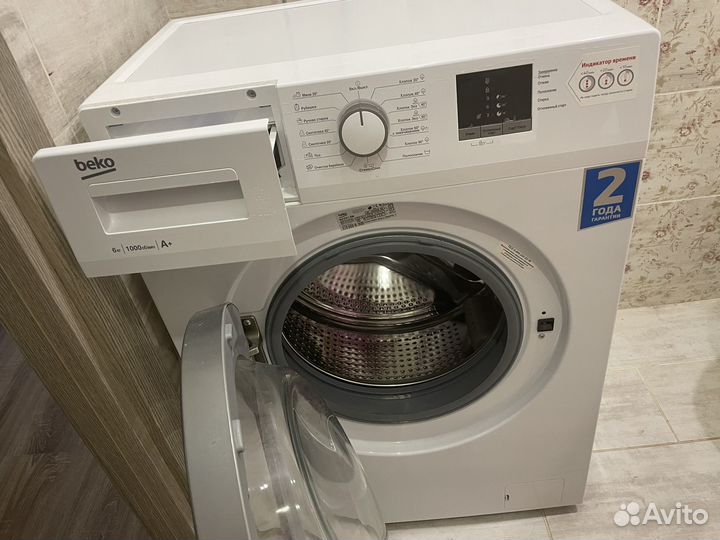 Стиральная машина Beko ELE67511ZSW белый