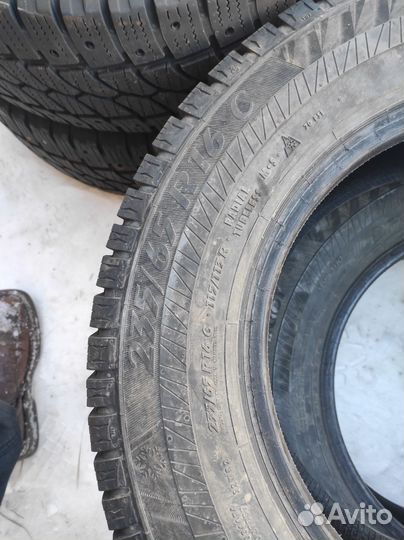 Шины зимние 235/65 r16