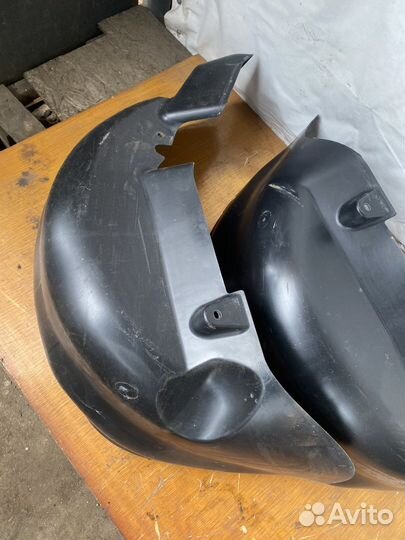 Задний подкрылок Jeep Liberty KJ Либерти