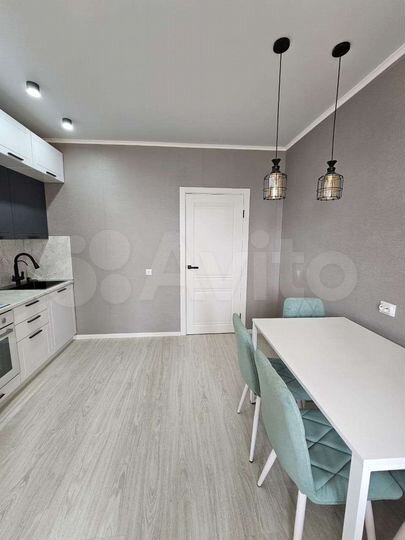 1-к. квартира, 45 м², 8/16 эт.