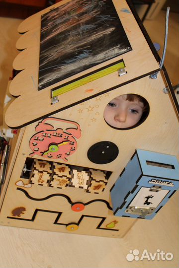 Бизиборд домик со светом