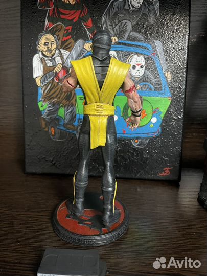 Фигурка mortal kombat scorpion