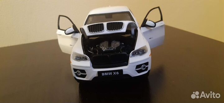 Игрушечная машина bmw X6