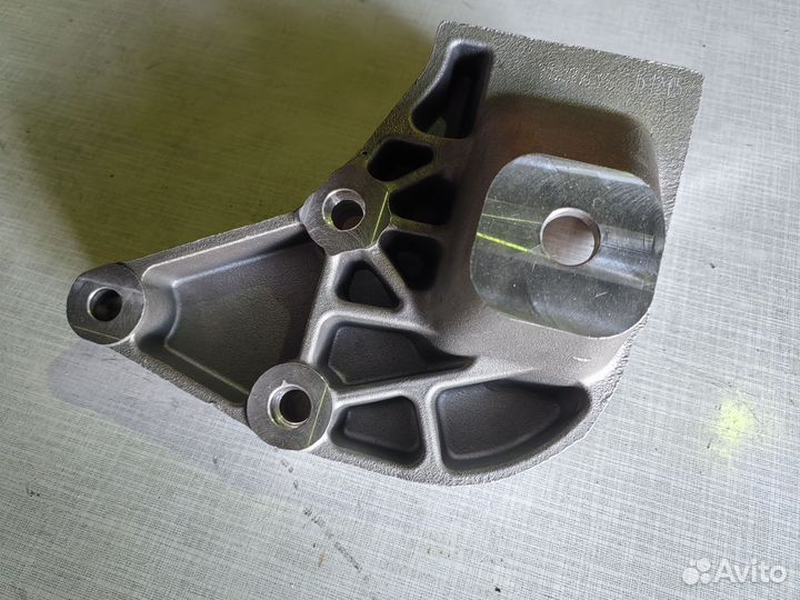 Подушка двигателя на Dongfeng AX75