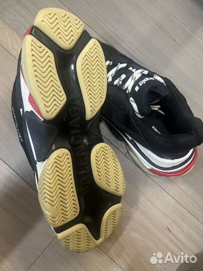 Кроссовки Balenciaga triple s
