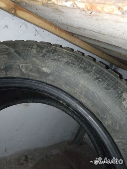 Kumho I'Zen Stud Snow KW11 225/60 R17