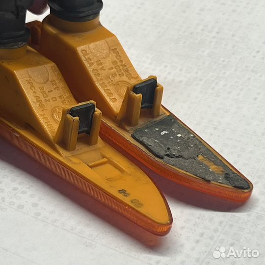 Поворотник Alfa Romeo 156 правый/левый