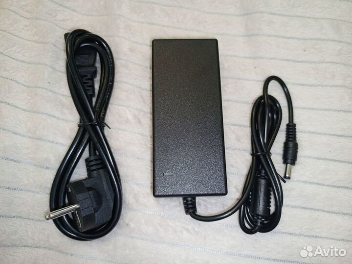 Адаптер питания (блок питания 12 v; 5а)