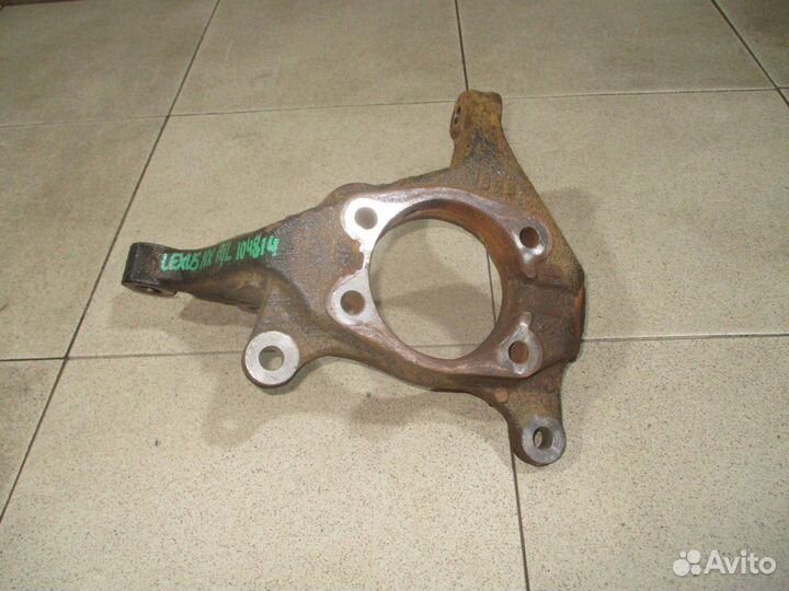 Кулак поворотный передний левый Lexus NX 200t/300