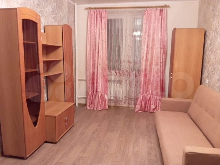 1-к. квартира, 43 м², 1/3 эт.