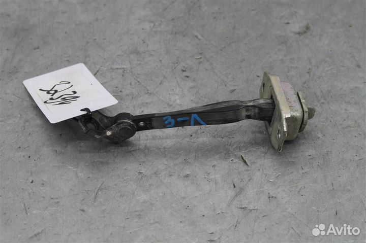 Ограничитель двери задней левой Nissan Sentra B17