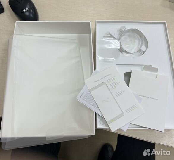 Коробка для iPad Pro 10.5 64 gb rose gold