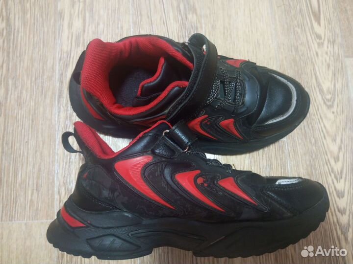 Кроссовки 35 размер