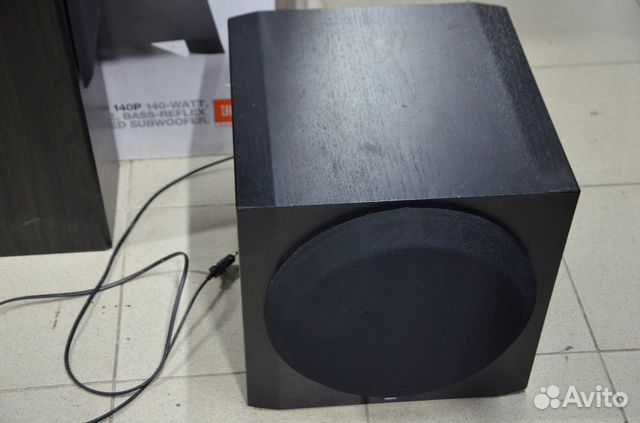 Сабвуфер активный Yamaha YST-SW216