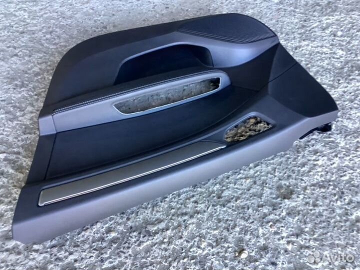 Обшивка двери передняя правая Renault Arkana