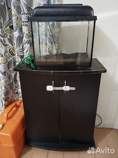 Аквариум 15л +тумба
