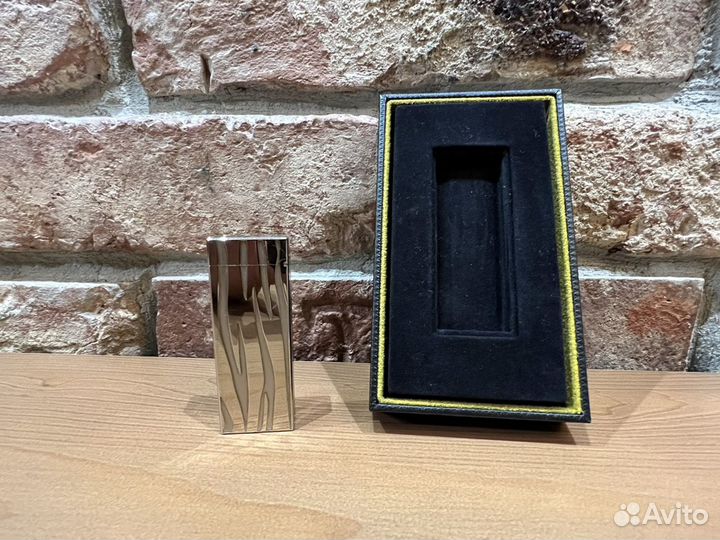 Зажигалка Dunhill