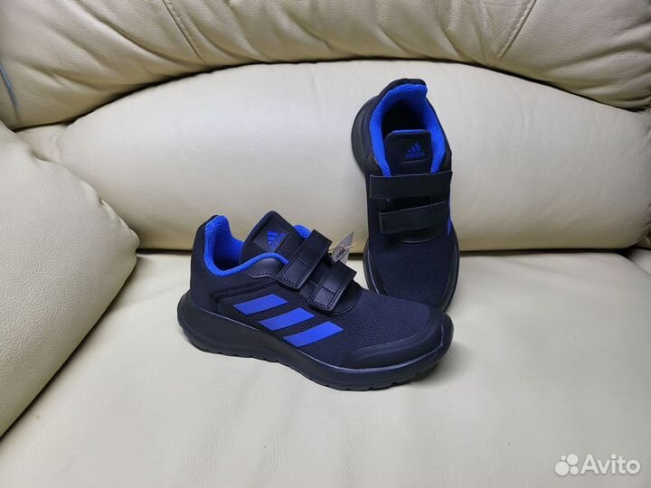 Кроссовки Adidas новые 35, 36, 36.5, 37, 38