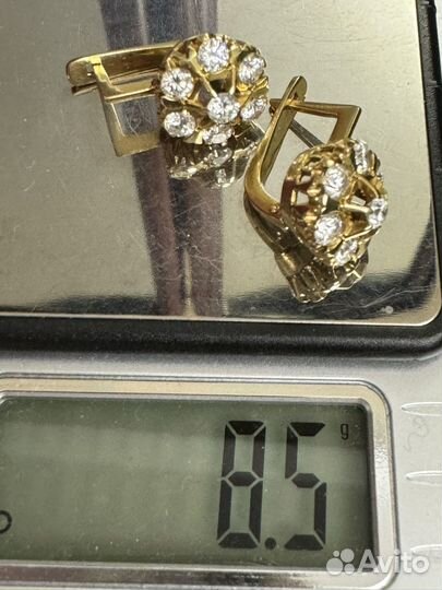 Бриллиантовые серьги малина, 750 проба