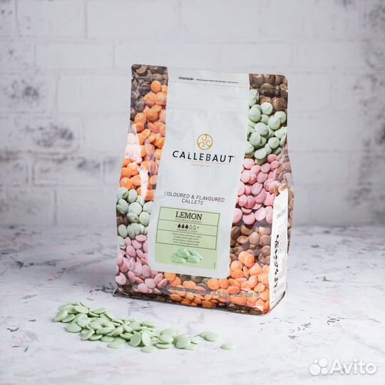 Шоколад цветной со вкусом Клубники