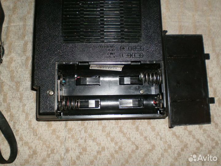 Магнитофон sanyo. Модель - slim 112