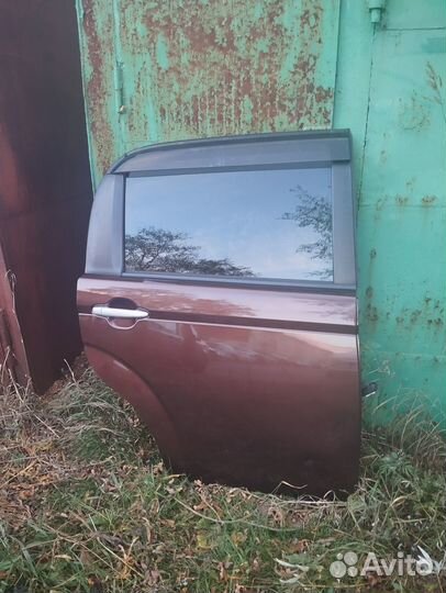 Дверь боковая левая spade