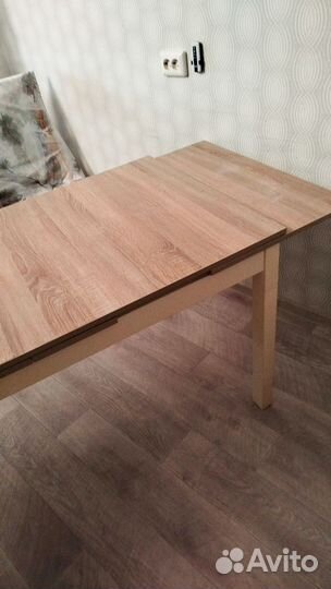 Продам кухонный стол бу
