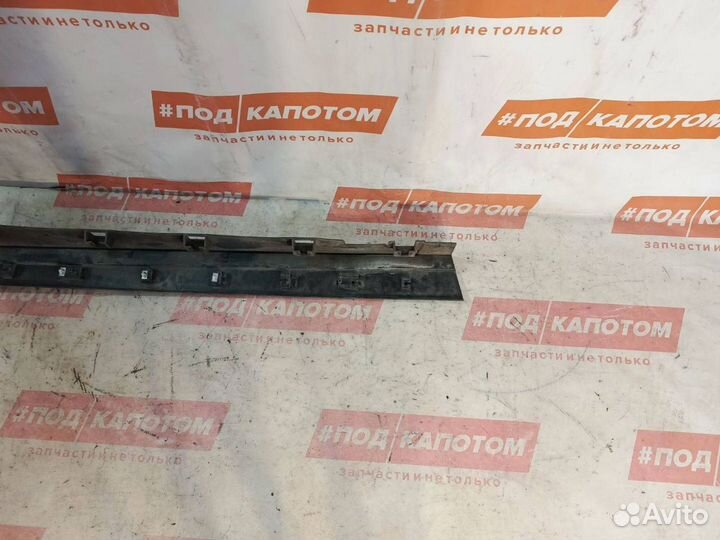 Накладка на порог правая Ford Kuga 2 2013 10154