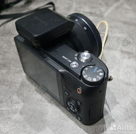Фотоаппарат Samsung NX 1000