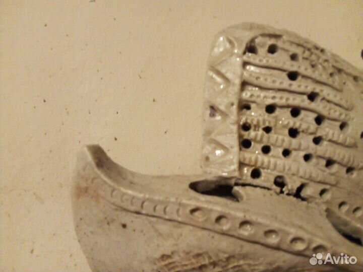 Керамическая настенная скульптура ветер