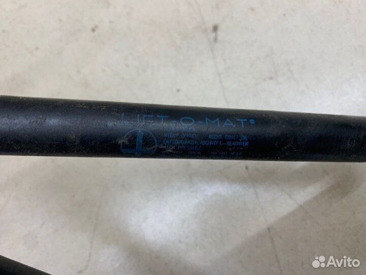 Амортизатор крышки багажника Rover 75 20K4F 2 2000