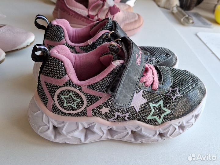 Обувь пакетом на девочку 26 размера